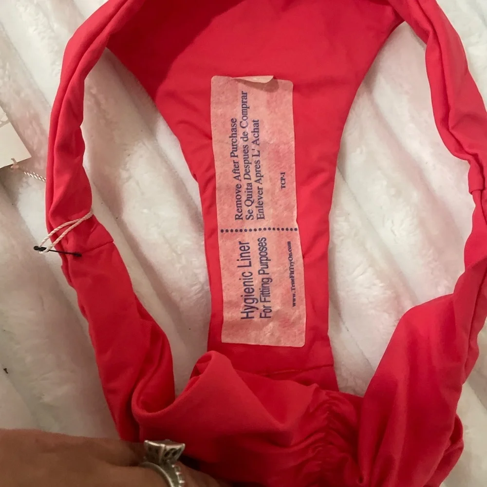 Kikirio pool red offers